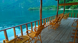 Jalan-jalan ke Maluku - Paket tur ke Maluku