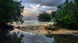 Jalan-jalan ke Maluku - Paket tur ke Maluku