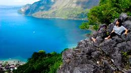 Jalan-jalan ke Maluku - Paket tur ke Maluku