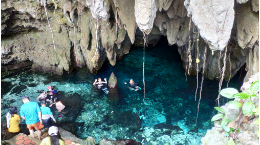 Liburan ke Goa Hawang, Kei, Maluku
