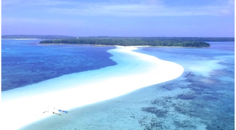 Paket tur ke Maluku